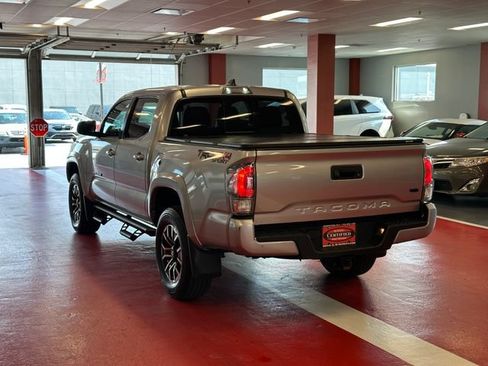 Certified 2023 Toyota Tacoma TRD Sport AWD/4WD image 5