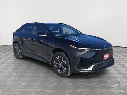 Used 2025 Toyota bZ4X AWD w/ Weather Package