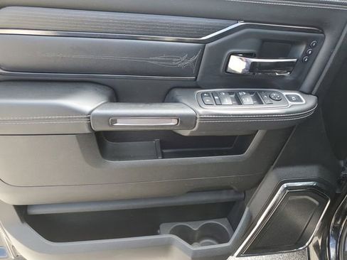 Used 2022 RAM 2500 Limited AWD/4WD image 19