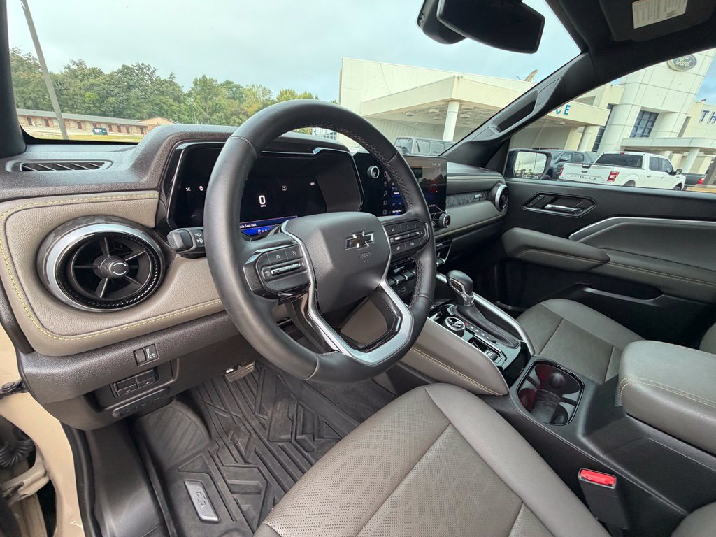 Used 2023 Chevrolet Colorado ZR2 w/ ZR2 Convenience Package III AWD/4WD image 19