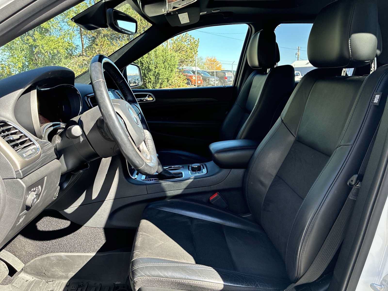 Used 2020 Jeep Grand Cherokee Altitude AWD/4WD image 13