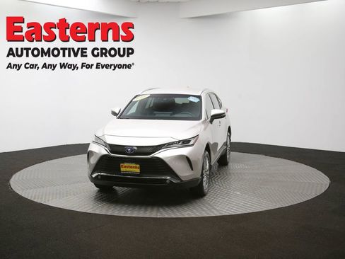 Used 2023 Toyota Venza Limited image 49