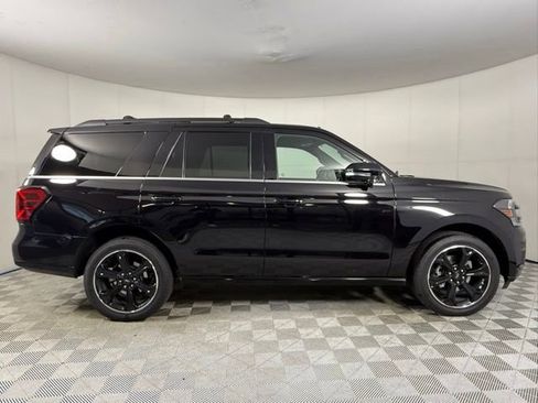 Used 2023 Ford Expedition Limited AWD/4WD image 8