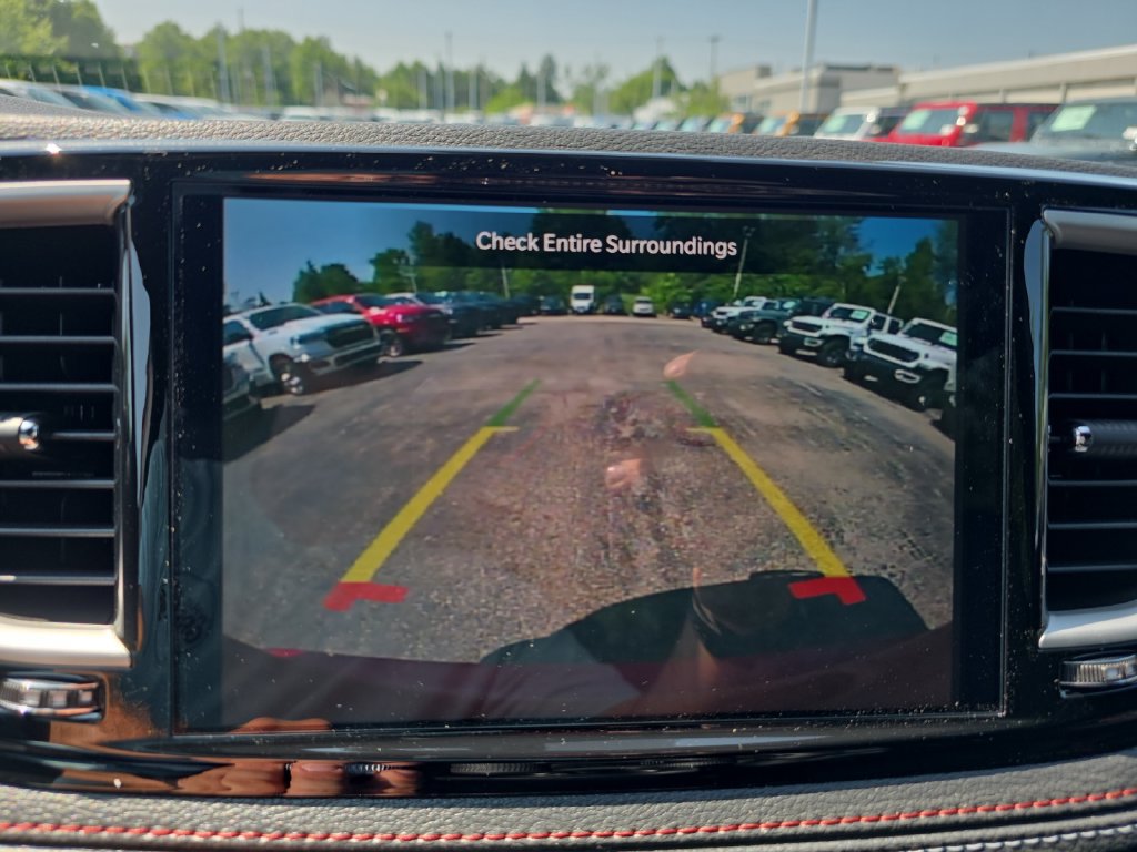 New 2027 Chrysler Pacifica Select AWD/4WD image 18