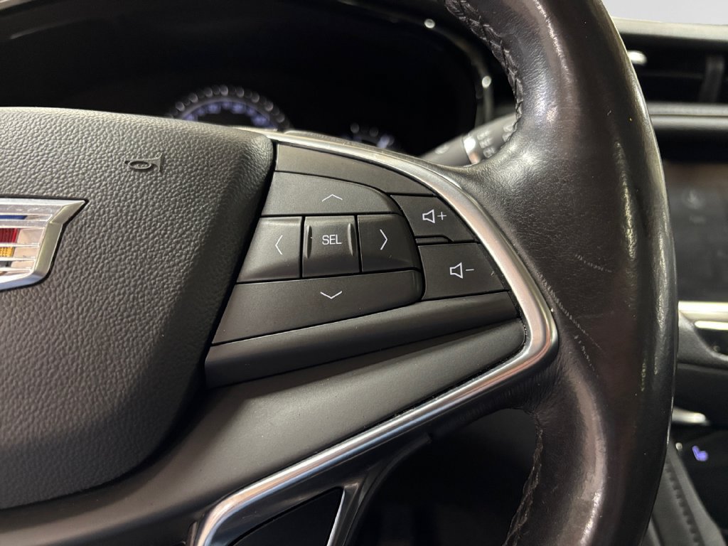 Used 2018 Cadillac XT5 Luxury w/ Driver Awareness Package FWD image 25