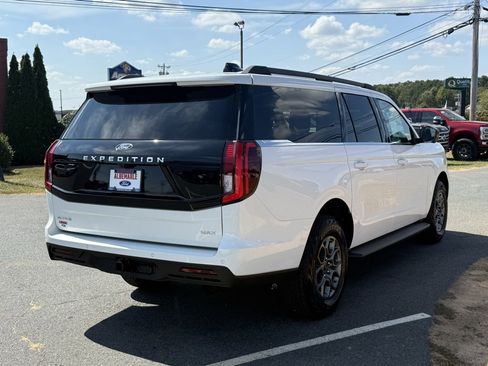 New 2025 Ford Expedition Max Active image 3