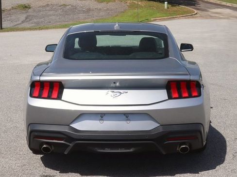 Used 2024 Ford Mustang Premium image 6