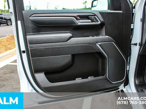 Used 2025 GMC Sierra 1500 SLT RWD image 36