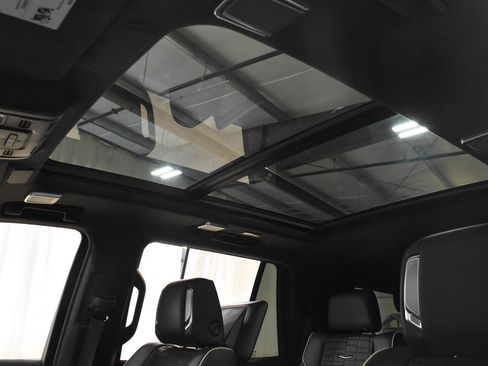Certified 2023 Cadillac Escalade Premium Luxury Platinum w/ LPO, Floor Liner Package AWD/4WD image 3