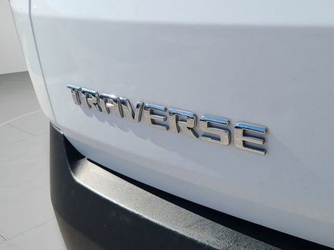 Used 2023 Chevrolet Traverse LS FWD image 29