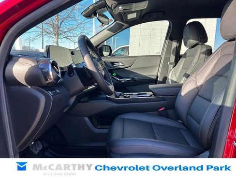 New 2026 Chevrolet Equinox LT w/ Convenience Package II image 16