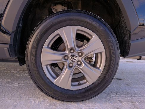 Used 2024 Toyota RAV4 XLE image 44