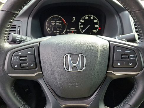 Certified 2024 Honda Ridgeline Sport image 19