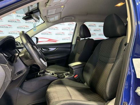 Used 2019 Nissan Rogue SV image 17