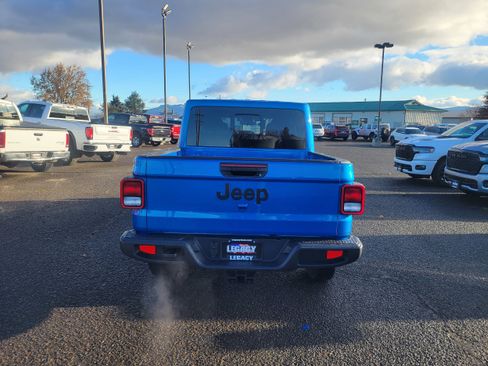 New 2026 Jeep Gladiator Sport image 4