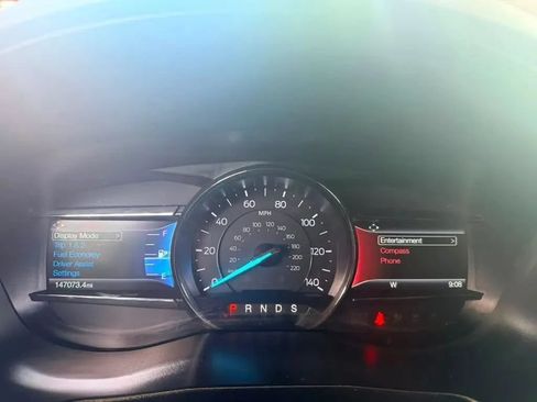 Used 2019 Ford Explorer XLT w/ Equipment Group 201A AWD/4WD image 23