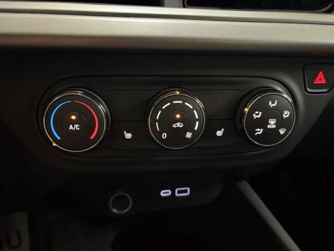 Used 2024 Chevrolet Trax RS w/ Driver Confidence Package FWD image 51