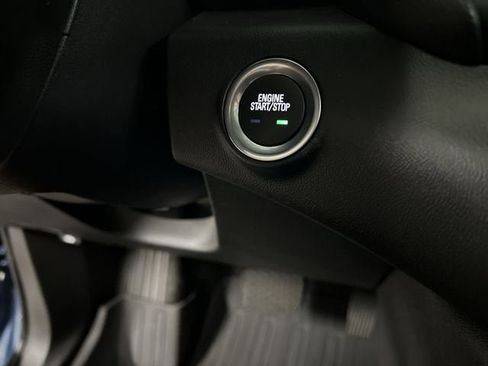 Certified 2024 GMC Terrain SLT w/ Tech Package AWD/4WD image 16