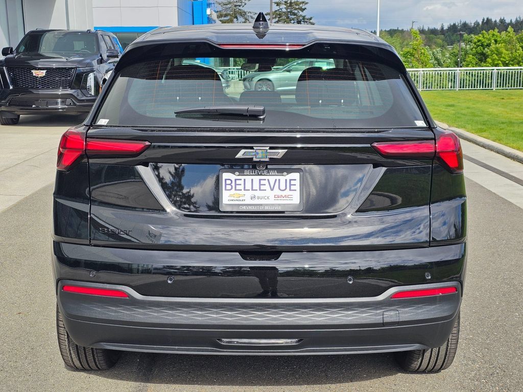 New 2027 Chevrolet Bolt LT w/ Comfort Package FWD image 6