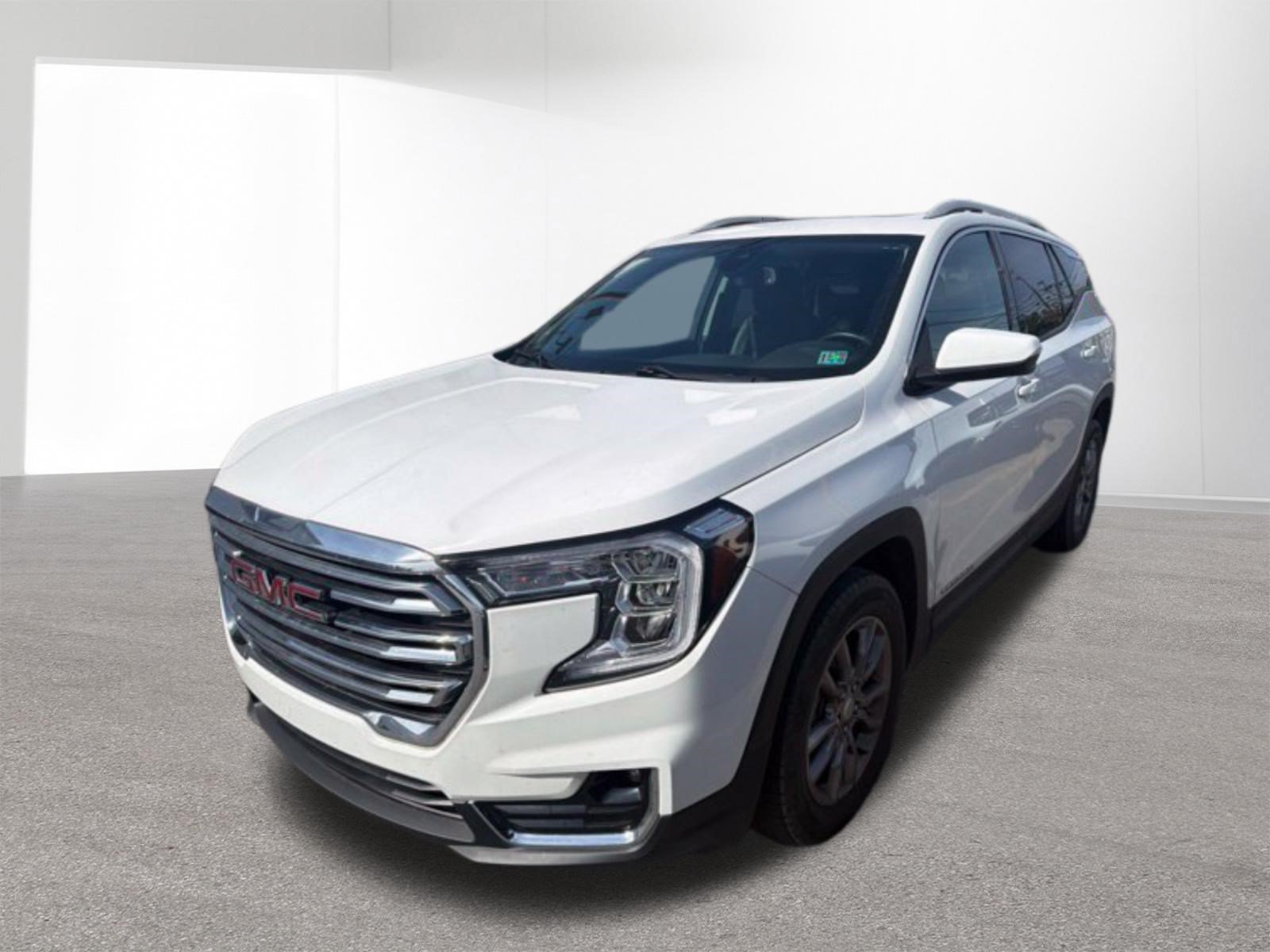 Used 2024 GMC Terrain SLT w/ LPO, Floor Liner Package AWD/4WD image 6