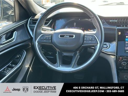 Used 2022 Jeep Grand Cherokee L Laredo image 25