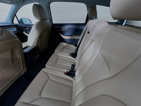 New 2026 Audi Q7 2.0T Premium image 24