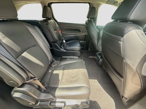 Used 2023 Honda Odyssey Touring image 25