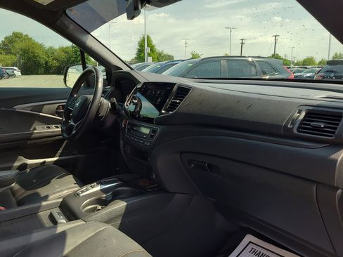 Certified 2022 Honda Pilot TrailSport image 24