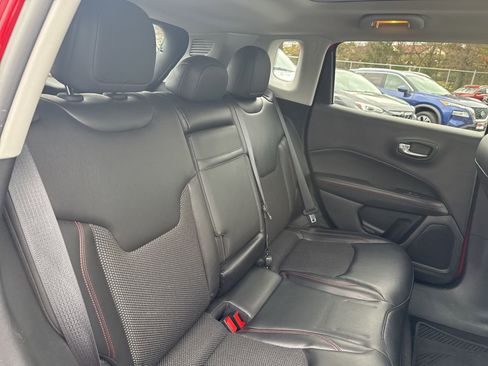 Used 2017 Jeep Compass Trailhawk image 17