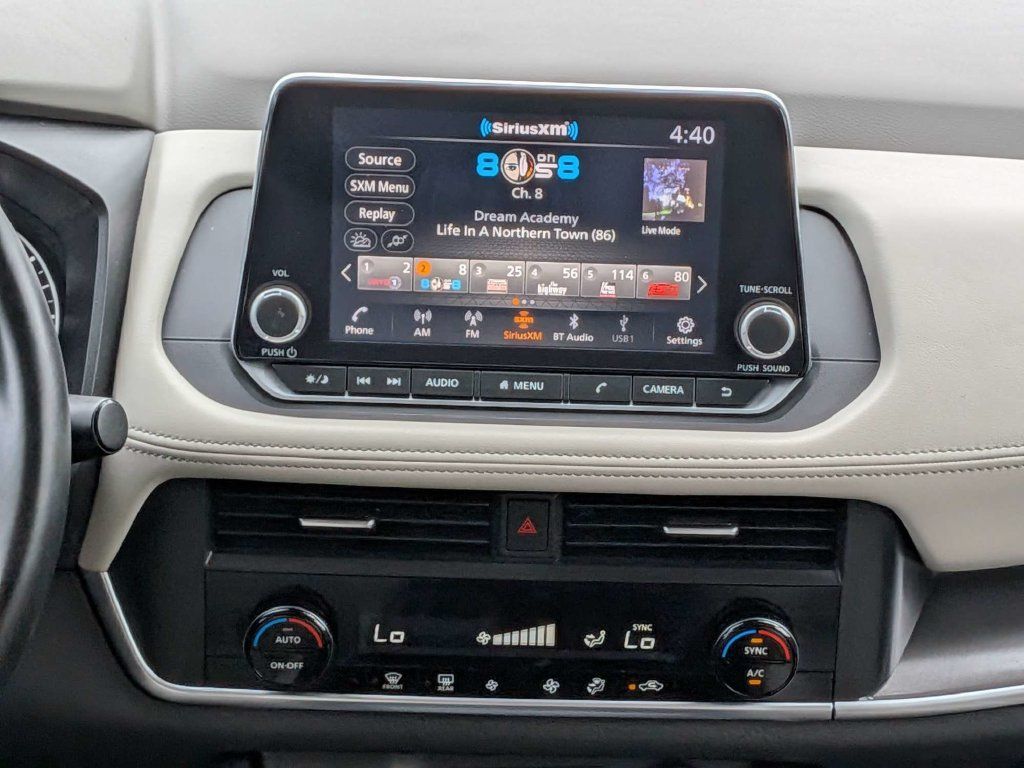 Used 2025 Nissan Rogue SV AWD/4WD image 26
