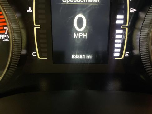 Used 2016 Jeep Cherokee Latitude FWD image 6
