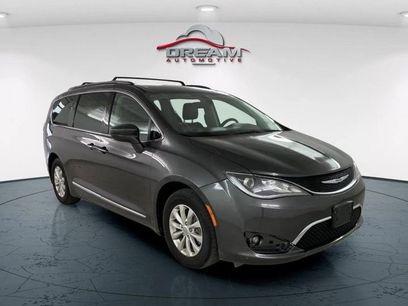 Used 2018 Chrysler Pacifica Touring-L