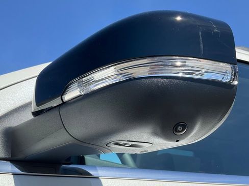 New 2026 Ford Expedition Active image 13