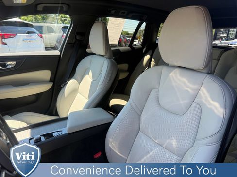 Certified 2025 Volvo V60 B5 Cross Country Ultra w/ Protection Package Premier AWD/4WD image 18