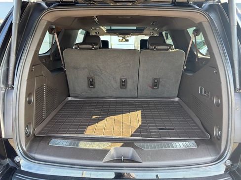 Used 2021 GMC Yukon XL Denali AWD/4WD image 32