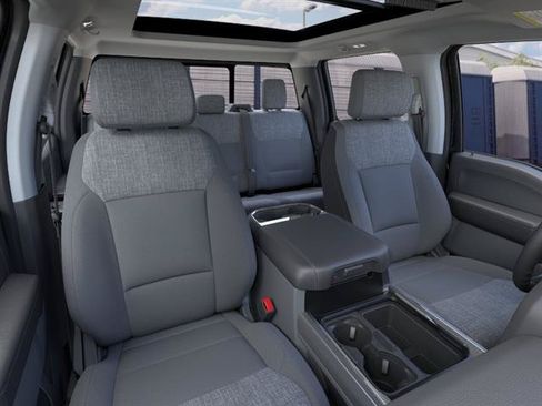New 2026 Ford F250 XLT w/ XLT Premium Package AWD/4WD image 10