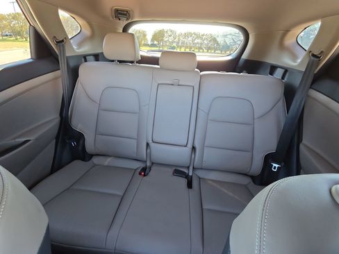 Used 2019 Hyundai Tucson Limited image 21