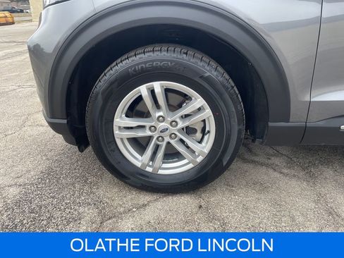 Certified 2023 Ford Explorer XLT image 28