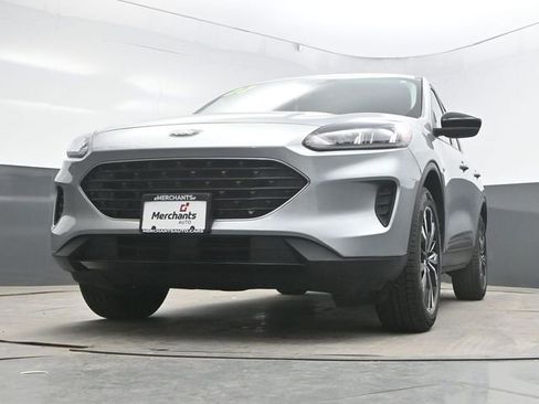 Used 2022 Ford Escape SE w/ SE Sport Appearance Package AWD/4WD image 25