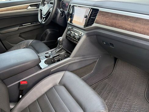 Used 2019 Volkswagen Atlas SEL Premium AWD/4WD image 15