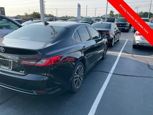 Used 2026 Toyota Camry XLE FWD image 5