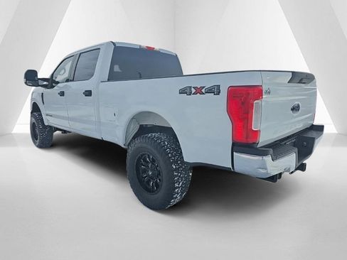 Used 2017 Ford F250 XLT image 7