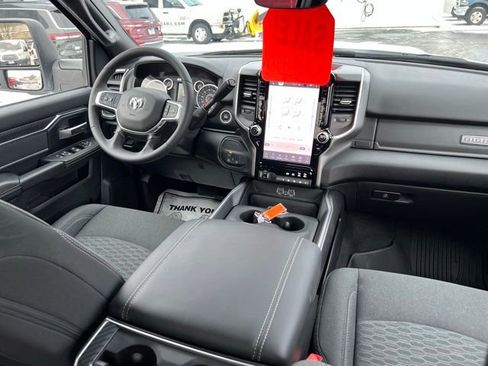 Used 2025 RAM 2500 Big Horn AWD/4WD image 19