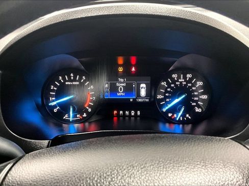 Used 2017 Ford Explorer XLT AWD/4WD image 26