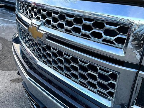 Used 2023 Nissan Titan PRO-4X w/ Pro-4x Convenience Package image 27