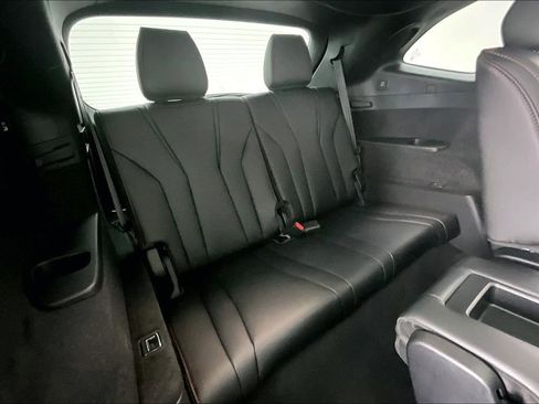 Used 2025 Acura MDX A-Spec image 35