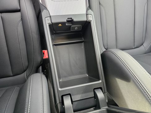 New 2026 BMW 330i xDrive Sedan w/ M Sport Package image 25