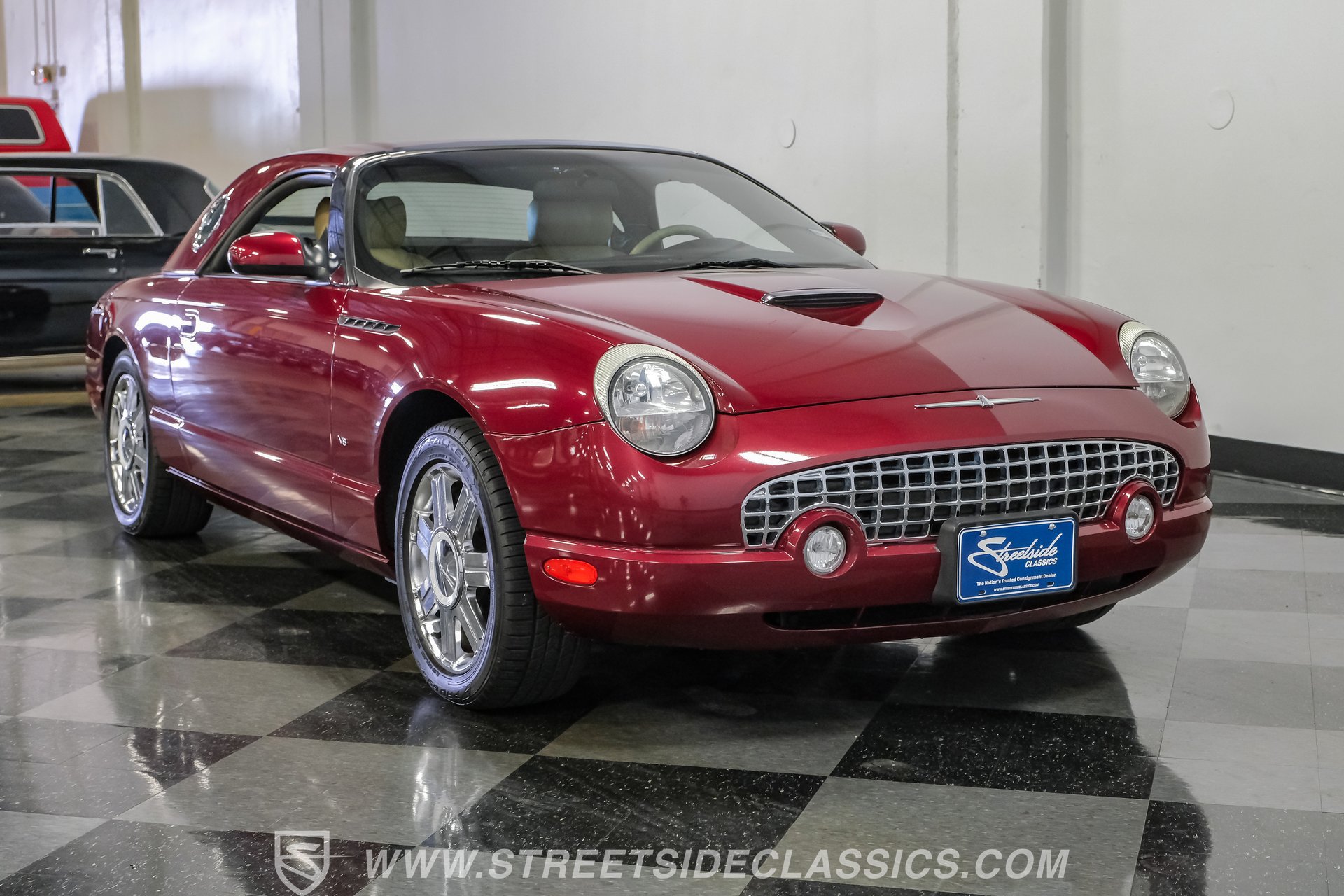 Used 2004 Ford Thunderbird RWD image 16