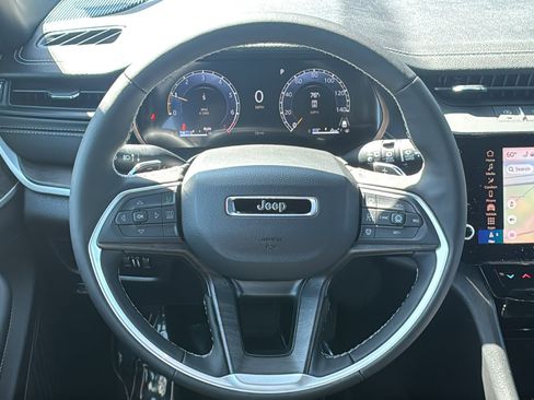 New 2026 Jeep Grand Cherokee L 2WD image 19