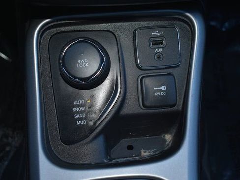 Used 2019 Jeep Compass Latitude w/ Popular Equipment Group image 28